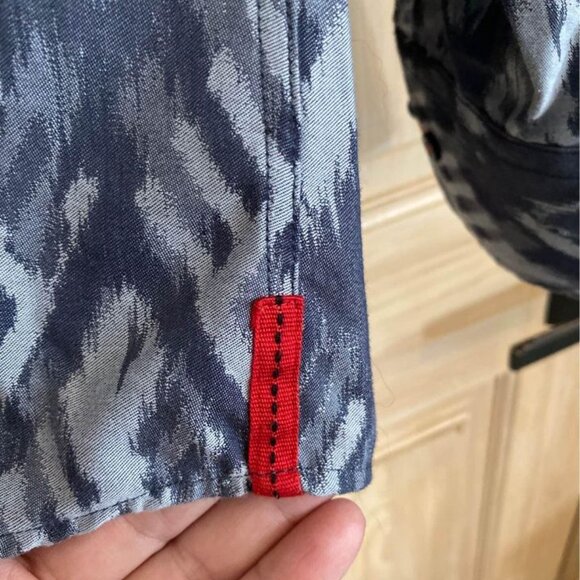 Men’s JERMYN & BOND long sleeve button down shirt. Size M. No issues. - Picture 7 of 10